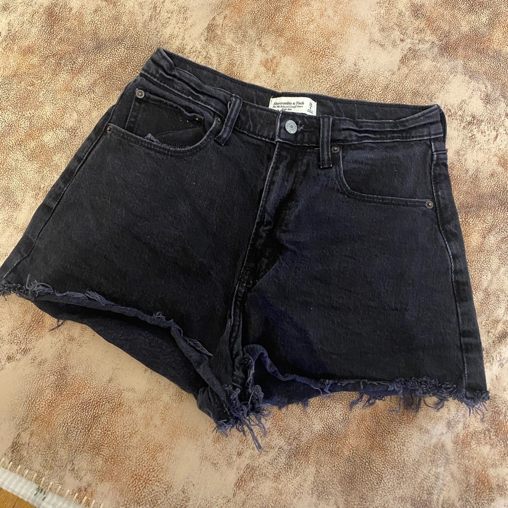 Abercrombie curve love shorts in black